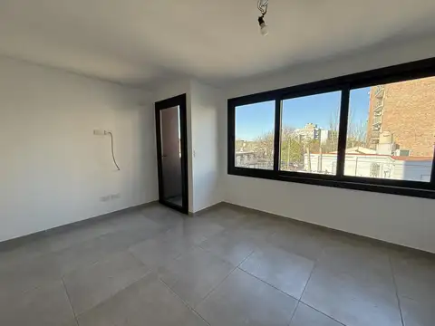 Departamento en Venta en Moron Sur, USD 77.000