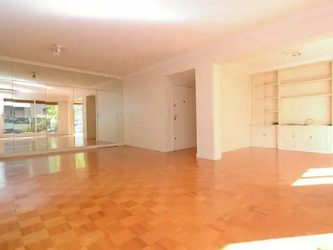 Departamento 4 ambientes Reciclado Luminoso balcon cochera baulera dependencias en Palermo