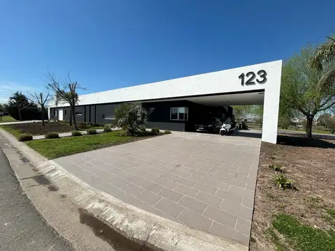 Casa en Alquiler Temporal de 4 dormitorios