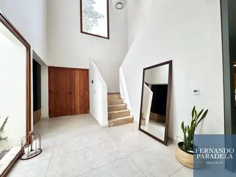 Casa en Venta en Barrio Parque Leloir, USD 630.000