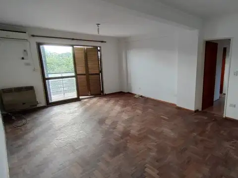 Cacique Mariano Rosas 100
