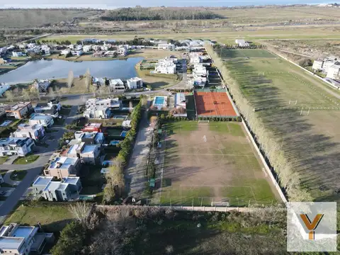Terreno en Venta en Berazategui, USD 210.000