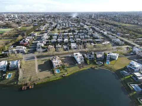 Terreno en venta - 725Mts2 - Los Troncos, Berazategui