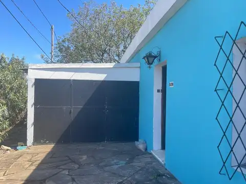 VENTA CASA C/GARAGE 2 DORMITORIOS MINAS LAVALLEJA