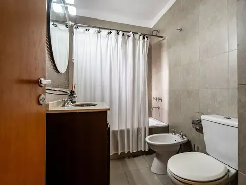 VENTA DEPARTAMENTO 3 AMB C/2 PATIOS SIN EXPENSAS
