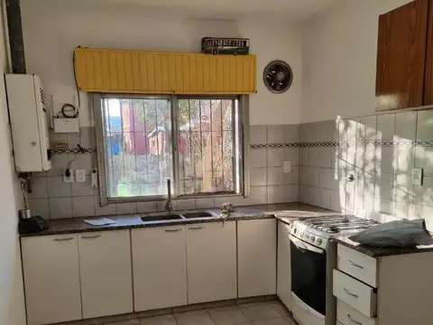 Casa en Alquiler en Villa de Mayo, $ 550.000
