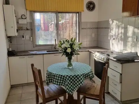 Casa en alquiler en Villa de Mayo