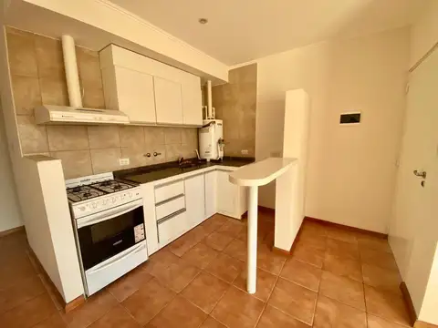 Departamento en Alquiler en Villa Gobernador Galvez, $ 430.000