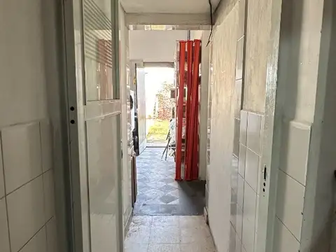 Excelente local comercial en venta en pleno centro de Lomas de Zamora!