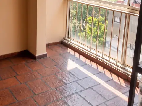 Sarandí 1300, Piso 5