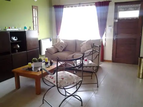 Casa en Venta con 3 cocheras