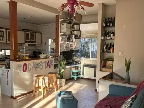 Depto Tipo Casa 3 ambientes con 2 baños