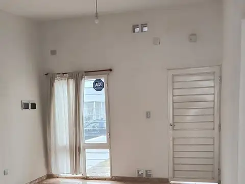 Casa en Venta en Horizonte, USD 54.000