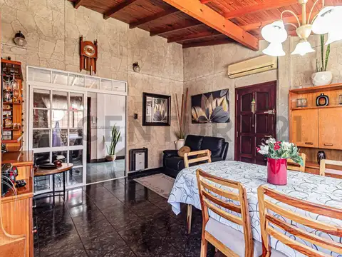 Depto Tipo Casa en Venta al Oeste