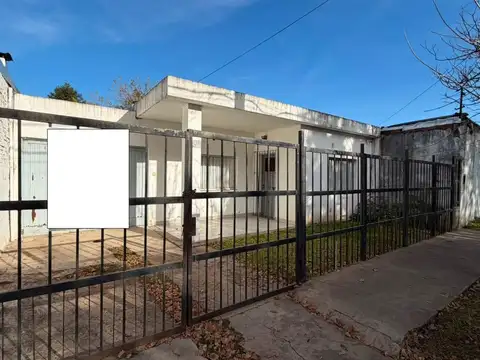 Oportunidad: casa con 2 dormitorios y jardín