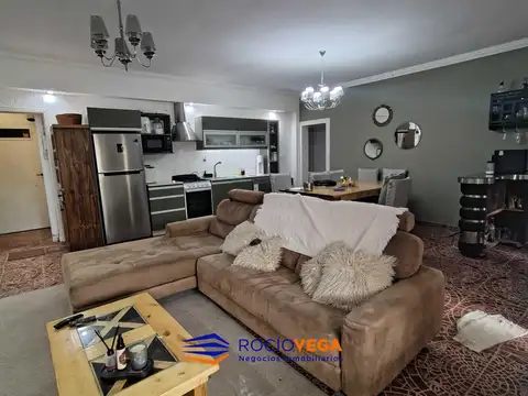 Casa 8 ambientes con 4 baños