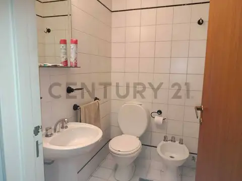 57 e/10 y 11 700, Piso 7