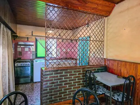 Casa 3 ambientes con 1 baño