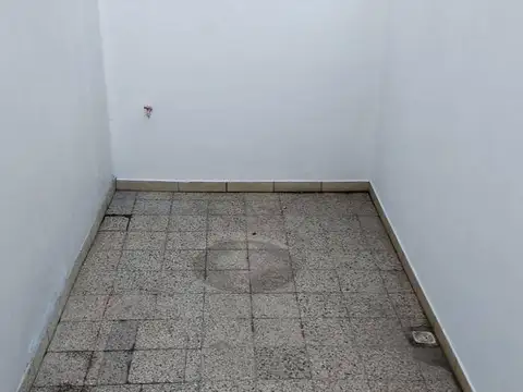 VIVIENDA MULTIFAMILIAR - PH FRENTE 2 AMB + PH FONDO 4 AMB - LOTE 10 x 21.79 –