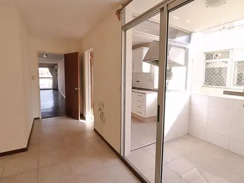 Departamento 5 ambientes con 2 baños