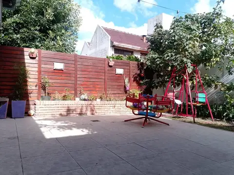 Depto Tipo Casa en Venta en Temperley, USD 79.900