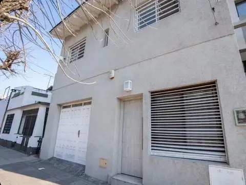 VENTA CASA 4 AMB c/COCHERA, PATIO y TERRAZA  HAEDO