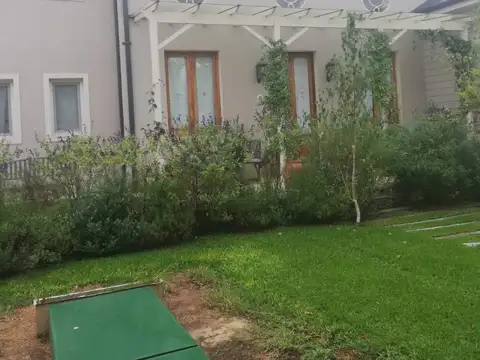 Boulevar de Todos los Satos 300