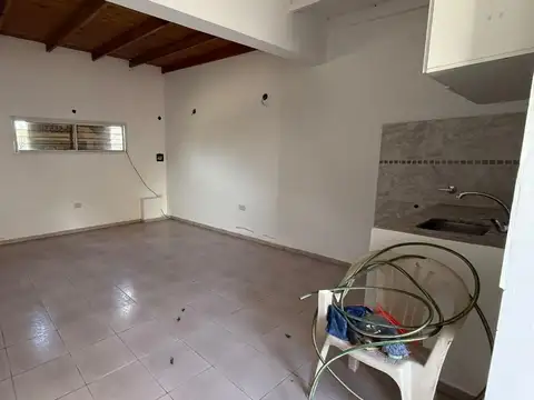 Depto Tipo Casa en Venta de 1 dormitorio