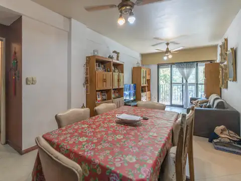 Departamento 4 ambientes con 2 baños