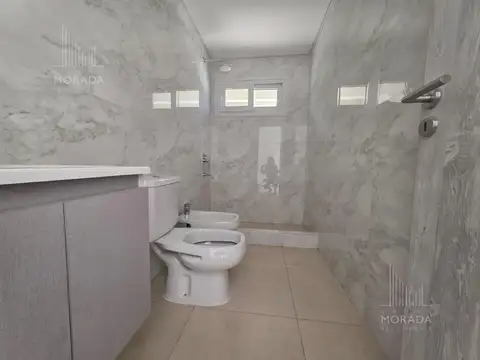 Departamento en Alquiler con 2 cocheras