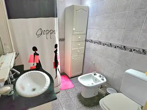 VENTA CASA 4 AMB + ESCRIT PILETA UDAONDO ITUZAINGO