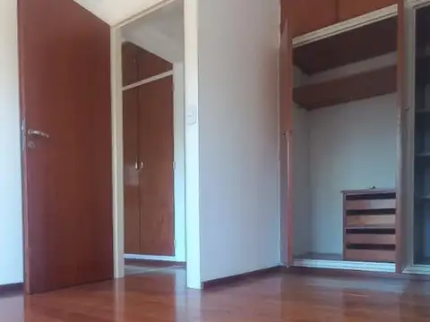 PALERMO 3 AMBIENTES EN ALQUILER SIN EXPENSAS 2º PISO POR ESCALERA.
