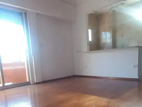 PALERMO 3 AMBIENTES EN ALQUILER SIN EXPENSAS 2º PISO POR ESCALERA.