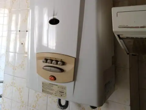 Alquiler 3 amb.c/balcon al frente mts.Av.Mitre en Qta Galli.