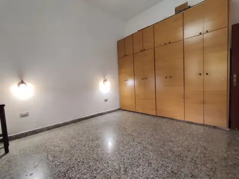 Depto Tipo Casa en Venta con 1 cocheras