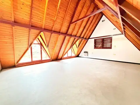 Casa en Venta con 7 cocheras