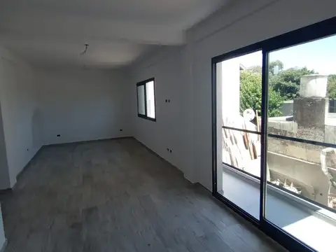 Cnel M Dorrego 2400, Piso 1