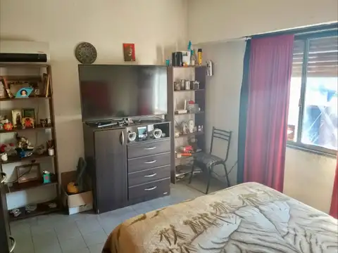 Depto Tipo Casa en Venta en Parque Chacabuco, USD 55.000