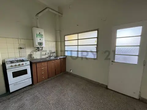VENTA PH 3 AMBIENTES A RECICLAR