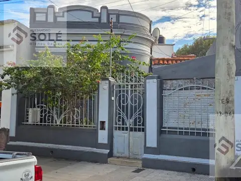 Casa En Venta En Alta Córdoba Doble Ingreso - Opción Comercial - Inversionista