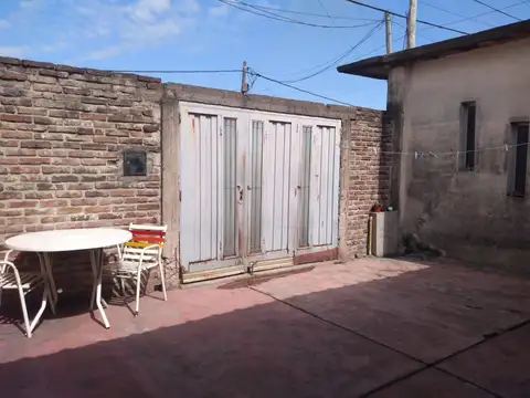 Casa en Venta en Isidro Casanova, USD 90.000