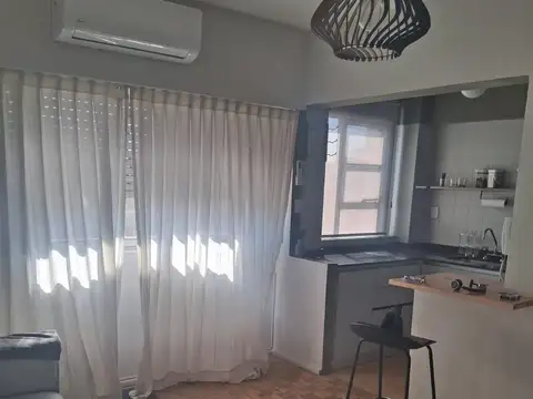 Departamento en Alquiler en Microcentro, $ 670.000