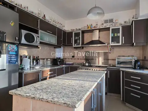 Alquiler casa 5 ambientes en Parque Leloir