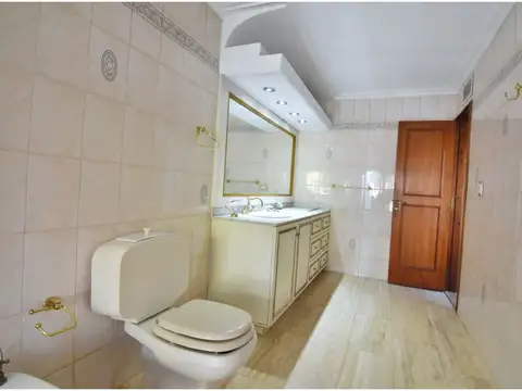 Excelente casa a la venta! En Barrio Pichincha!