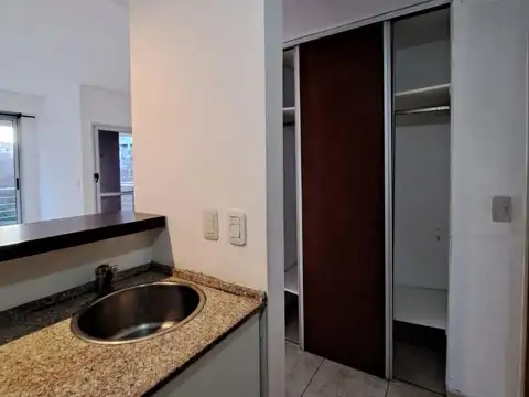 Departamento en Alquiler en Lanus Oeste, $ 640.000