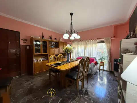 Depto Tipo Casa en Venta de 3 dormitorios