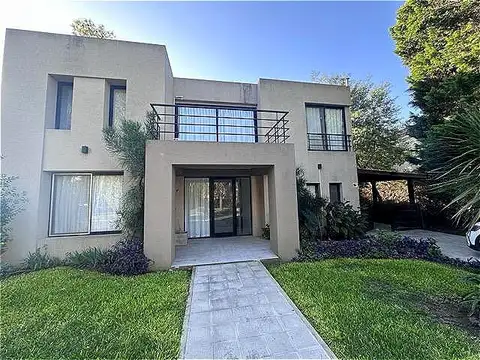 Casa en  Barrio Privado El Aromo alquiler temporal jardín pileta parrilla