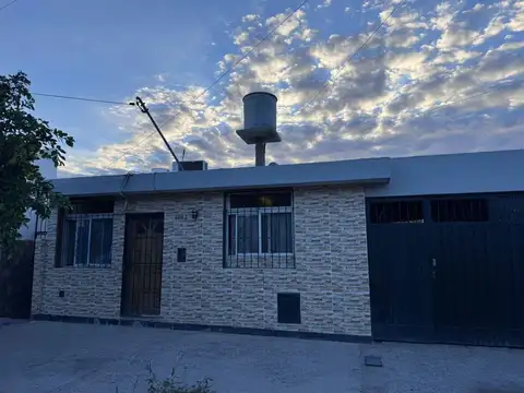 Casa en Venta en Villa Nueva de Guaymallen, Guaymallén
