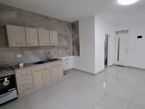 Depto Tipo Casa en Alquiler al Sureste