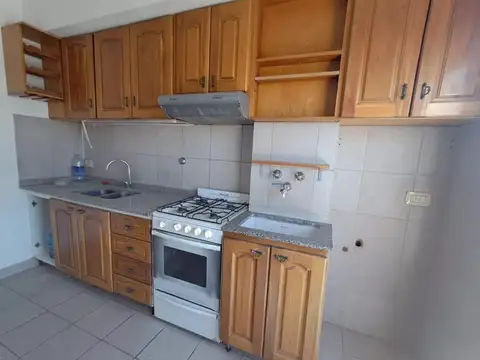 Departamento en Alquiler con 1 cocheras